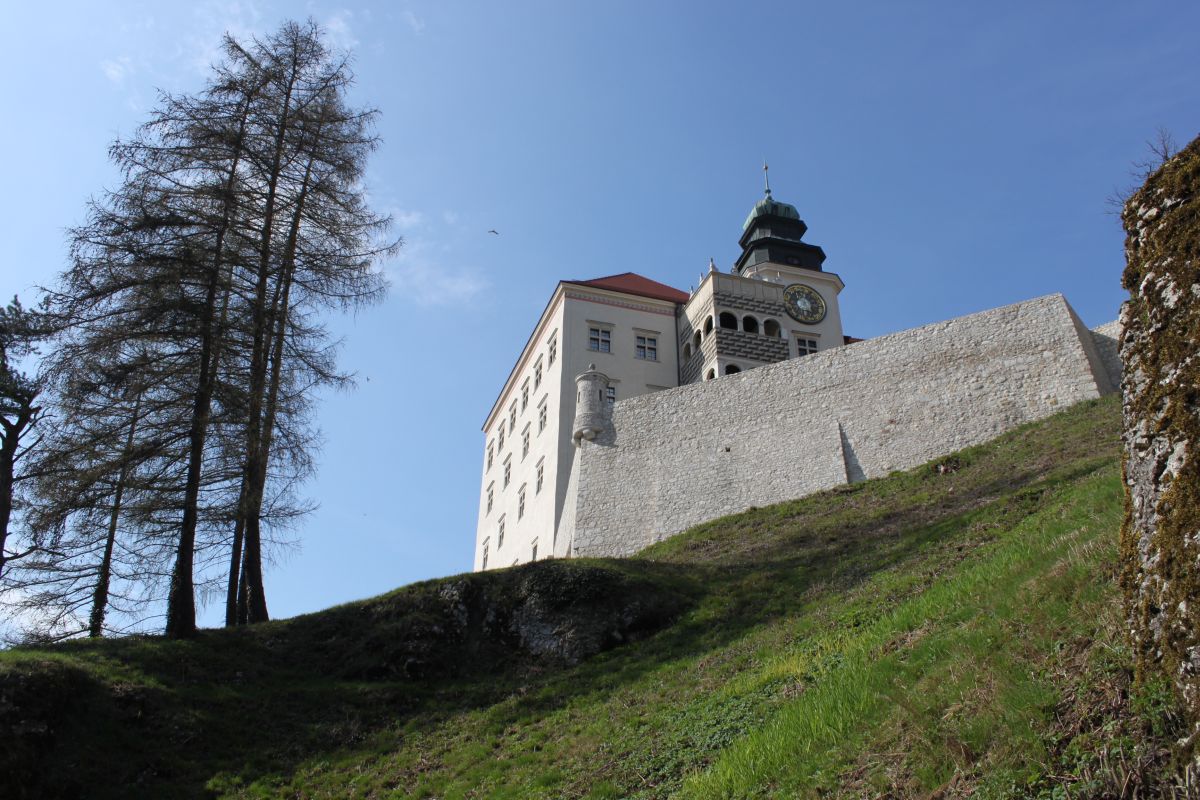 Zamek W Pieskowej Skale Jurajskie Szlaki